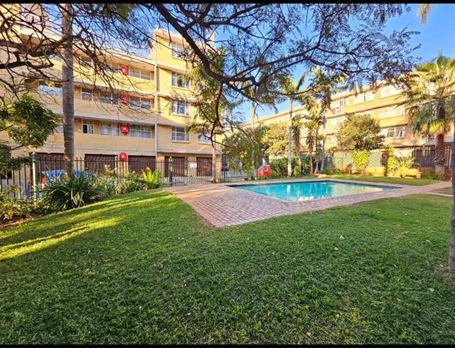 3 BEDROOM APARTMENT FOR SALE IN SINOVILLE